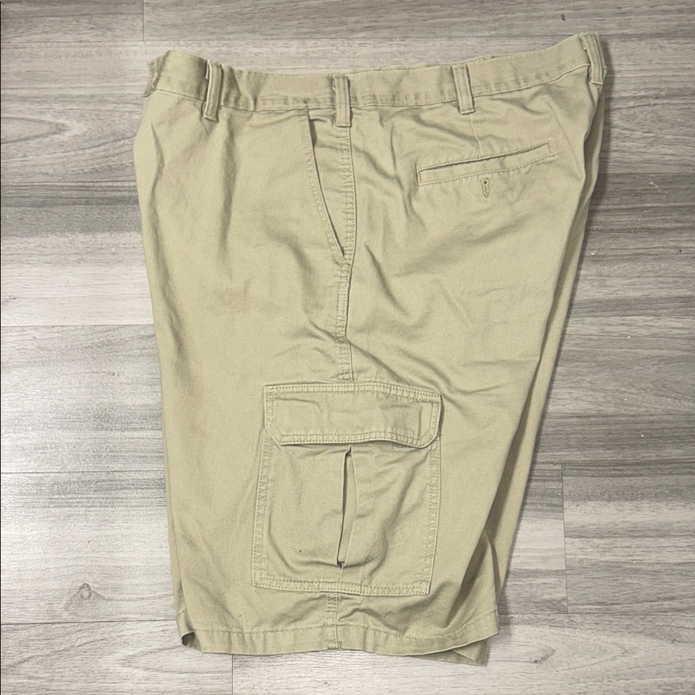Dickies Men's Beige Cargo Shorts - Picture 5 of 5